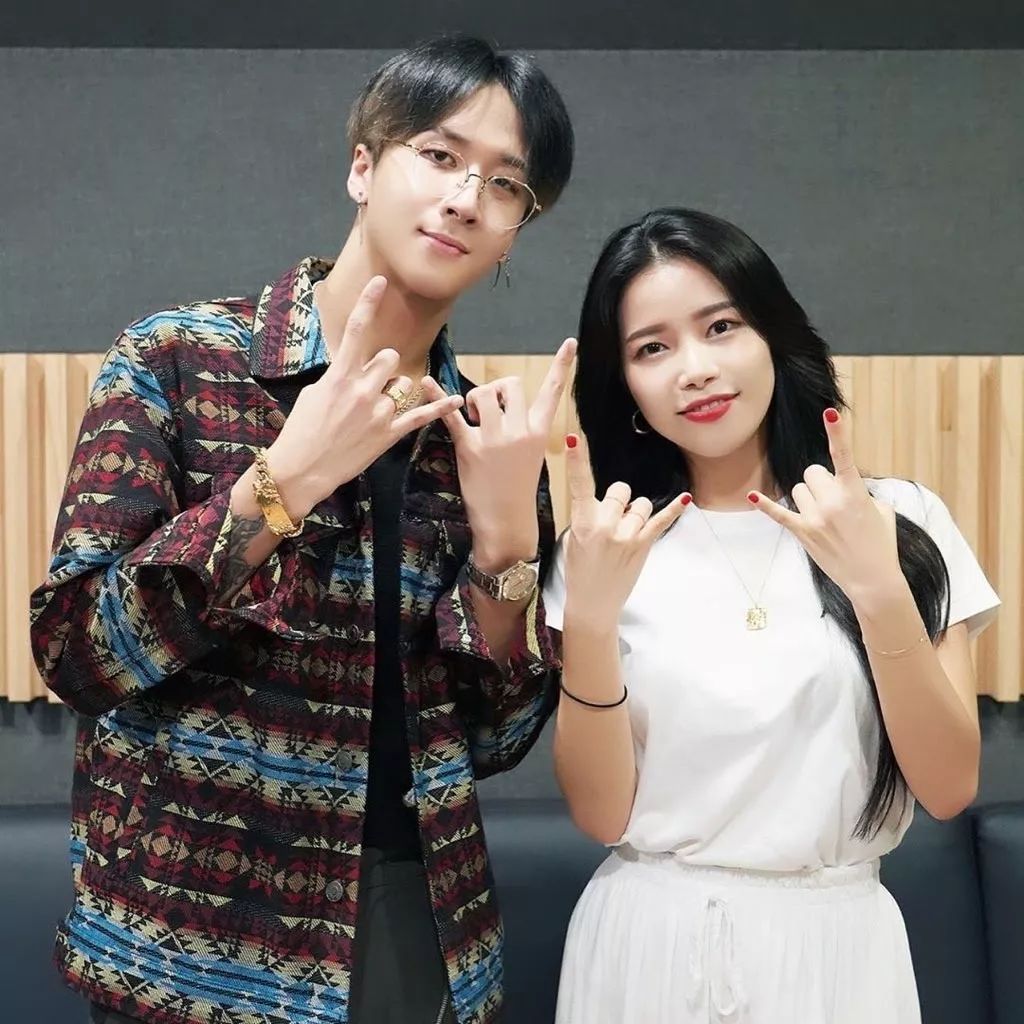 d today|一分钟带你看完今日最新韩流新闻&今日爱豆预告