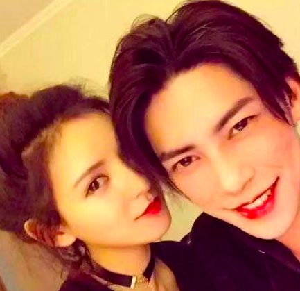 当年张予曦曾因是"国民老公"王思聪的女朋友而走红,但后来两人也分手