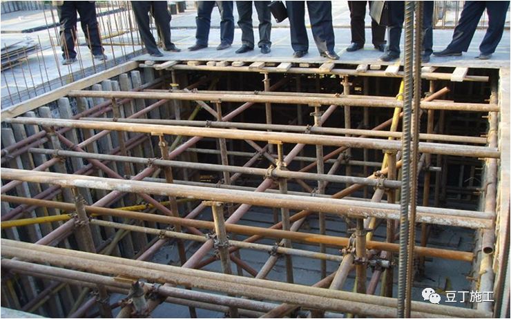 大企业这样做模板工程施工技术交底三维图很赞