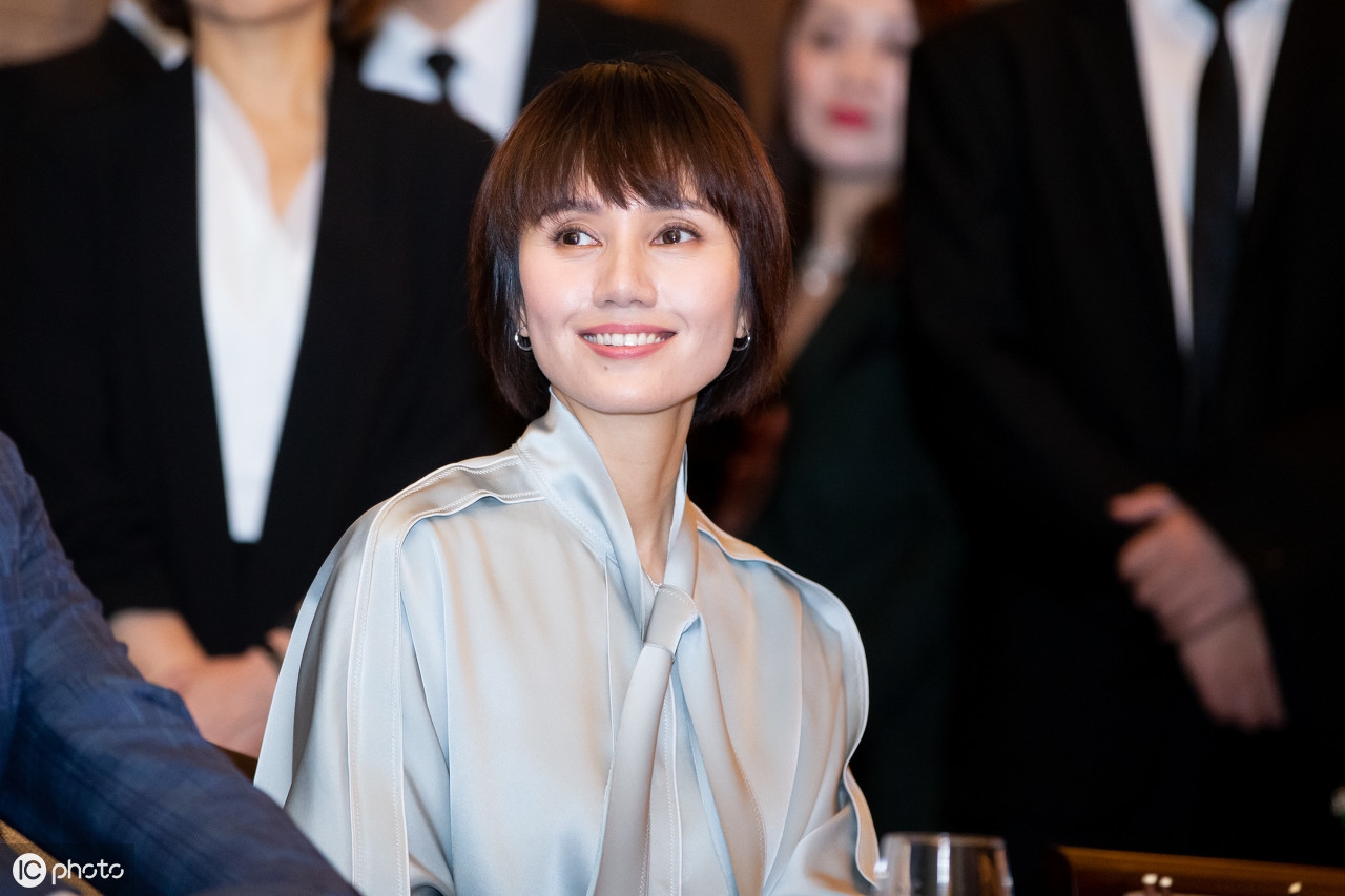 气质女神袁泉,有一种美和年龄无关