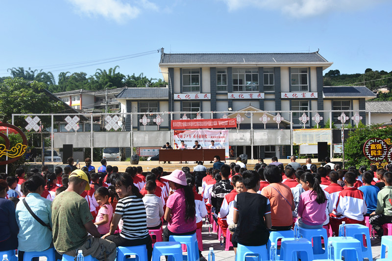 壮丽70年奋斗新时代创文进乡镇活动在思茅区六顺镇拉开帷幕