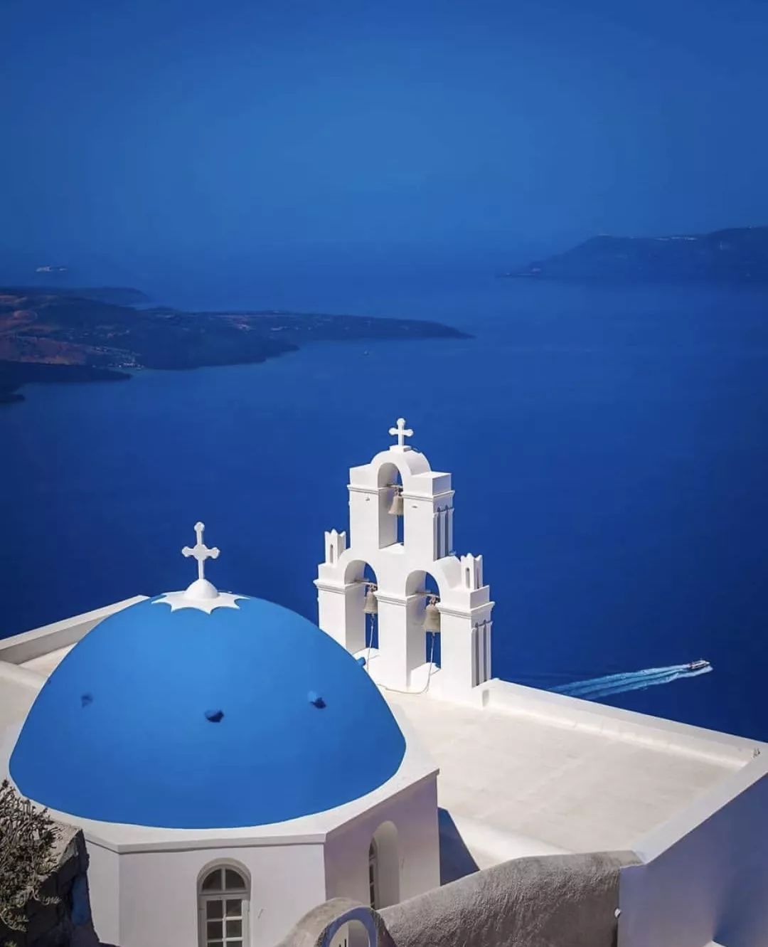世界上很多地方复制圣托里尼的蓝白却复制不了圣托里尼的美