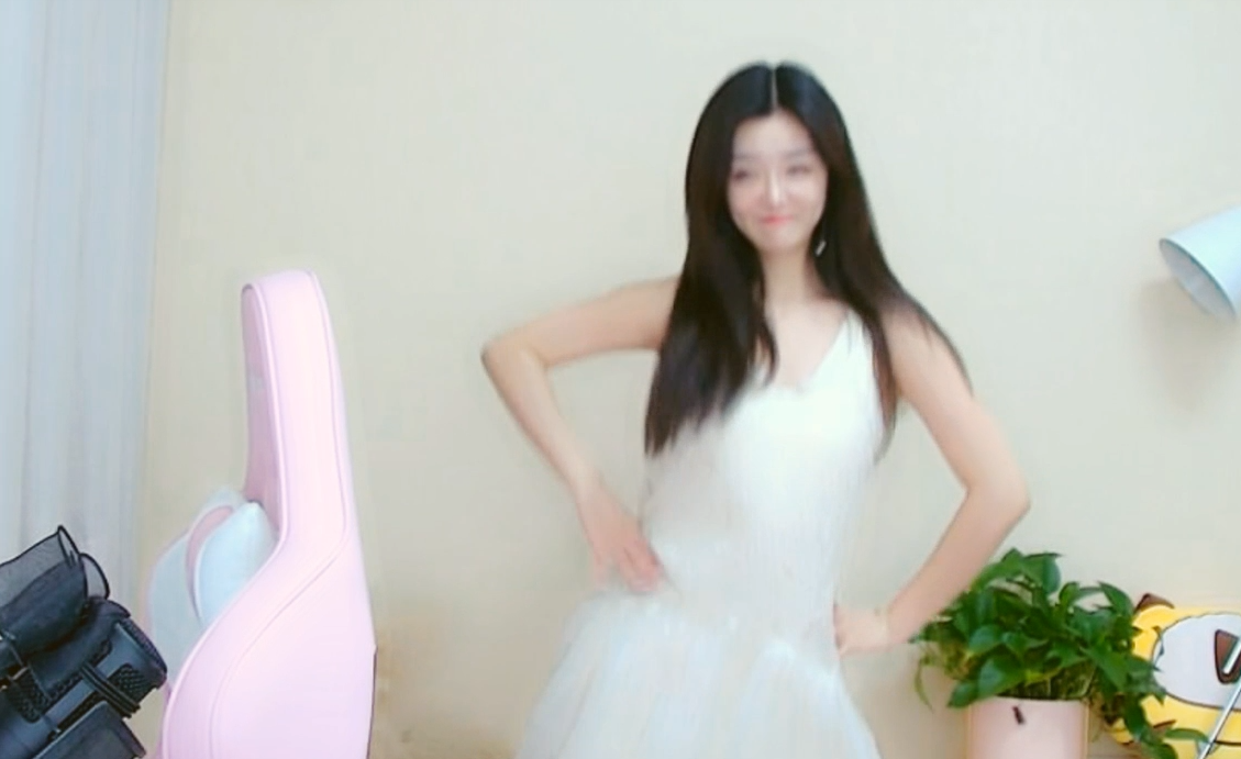 虎牙主播进行水友赛柔柔首次跳舞难言竟然说出这种话