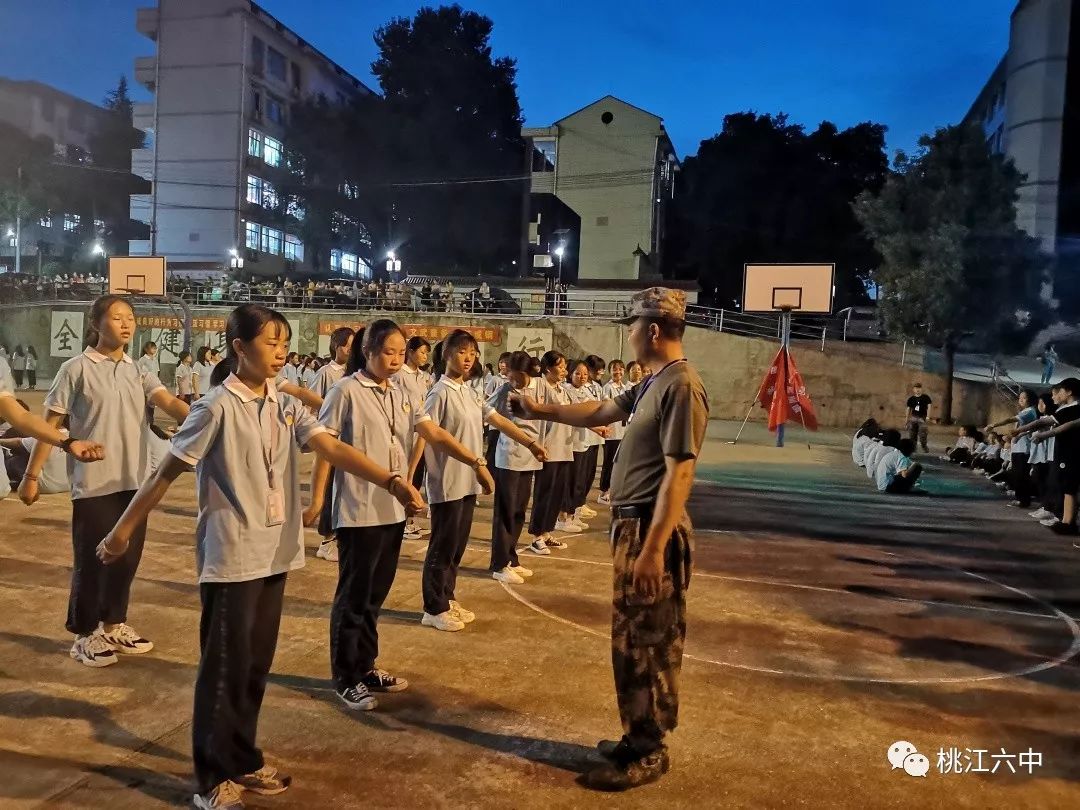 最美的青春在军训场上闪耀桃江六中举行2019级新生军训开营仪式