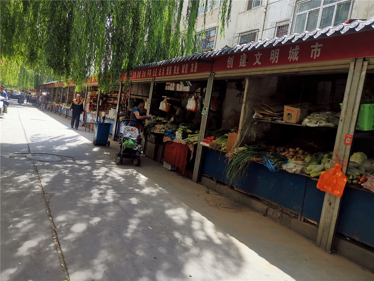 热闹之后演绎苍凉直击兰州红山根老上海式蜗居生活