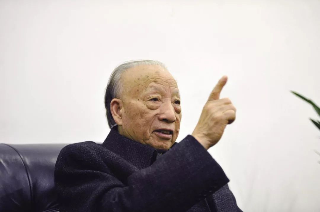 徐文荣一眼看中了磁性材料,之后他多次跑到宝鸡找到李国宁,向他学习