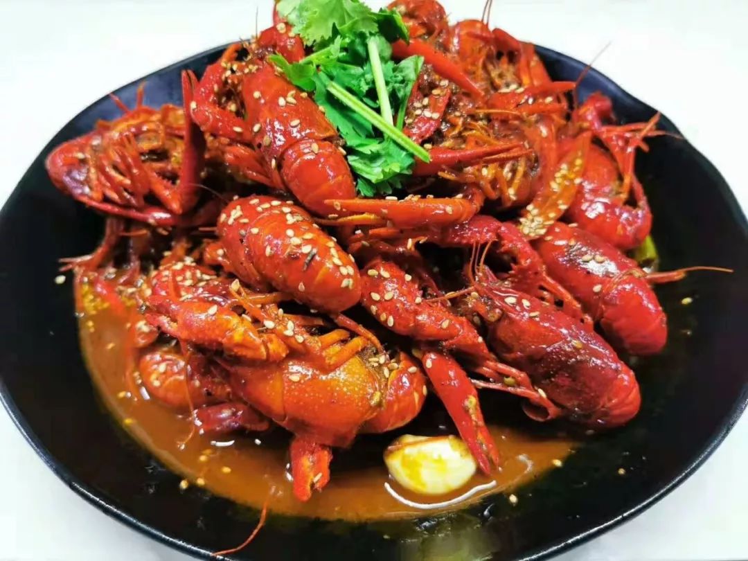 直通原产地省城湖上皇龙虾馆福利大派送大师级制作鱼台小龙虾美味无可