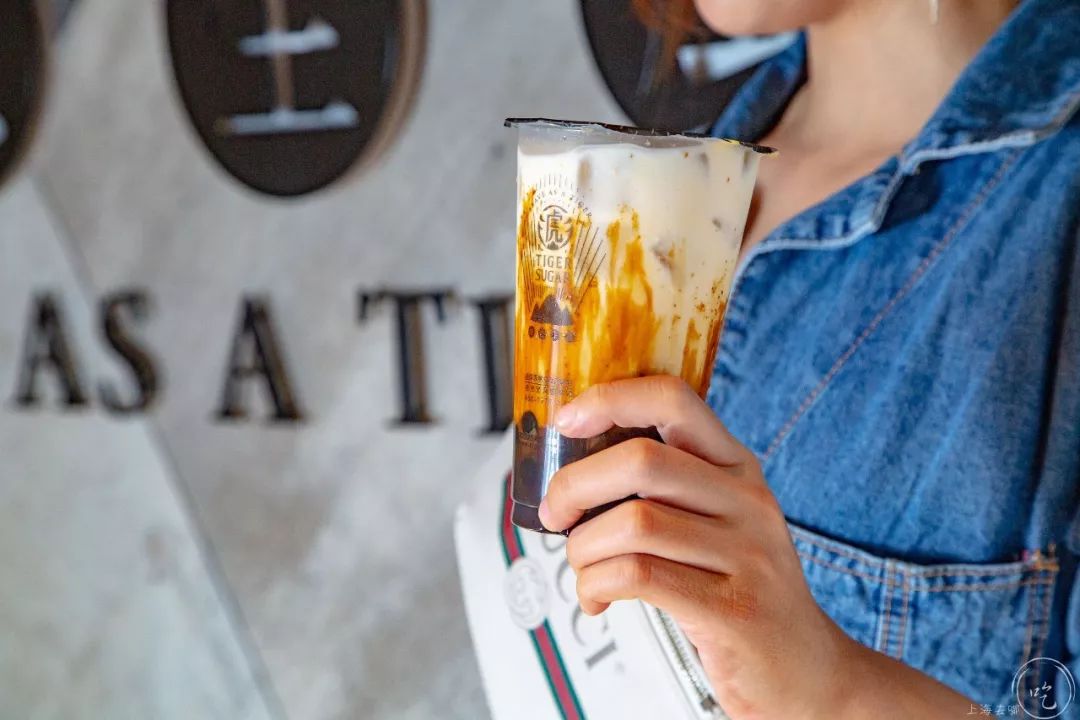 米其林都推荐正版虎纹奶茶老虎堂终于来了魔都首店