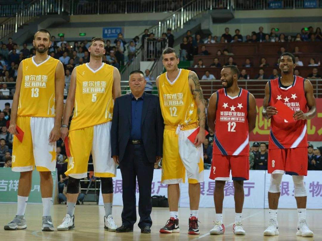 最近,媒体报道了塞尔维亚的12人大名单,而这12人的平均身高达到惊人的