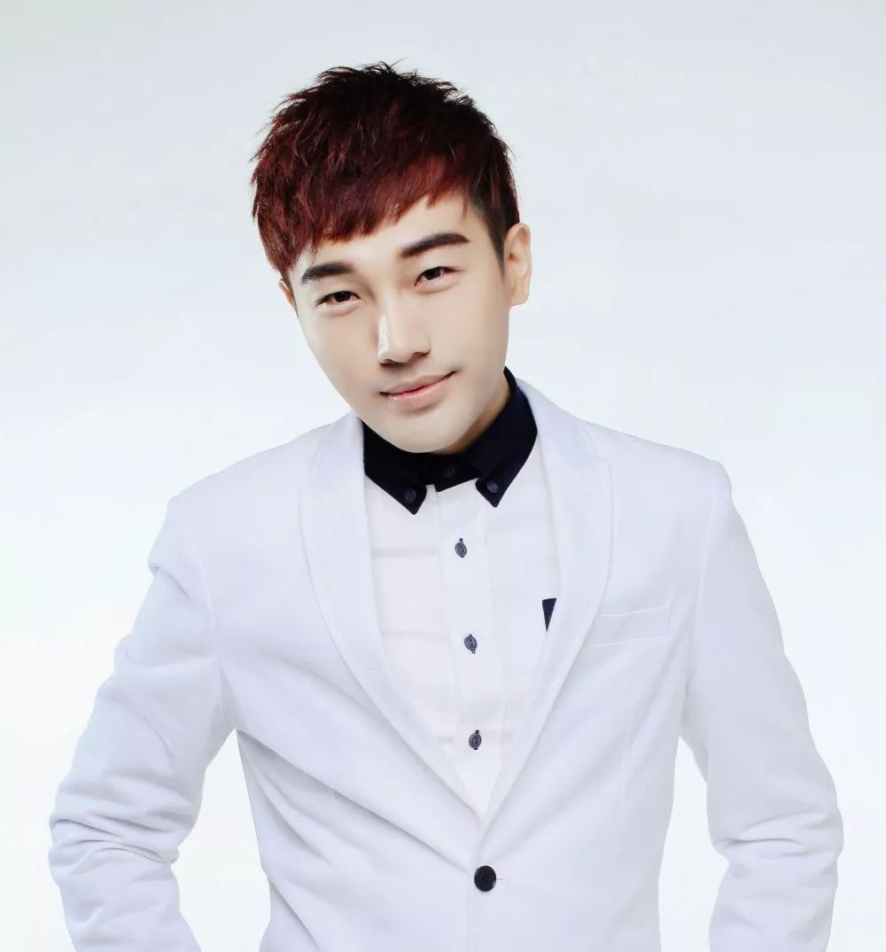 甚至不想离开的直播间——本次活动现场的主持人由浙江卫视两大王牌