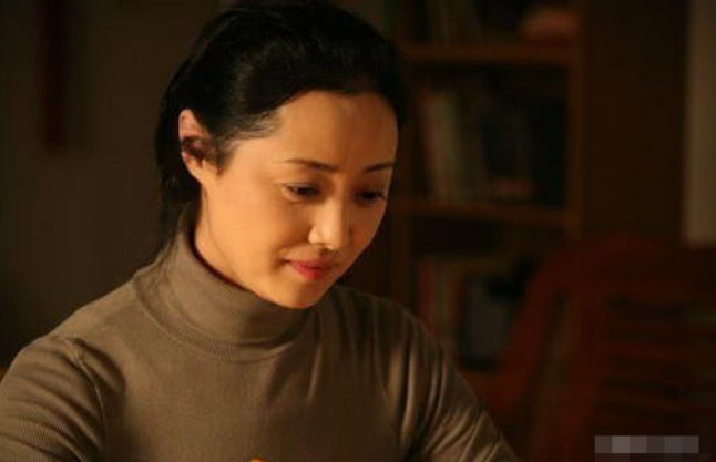 拍一部戏建一座城,唐艺昕才叫嫁入"豪门"!_刘培