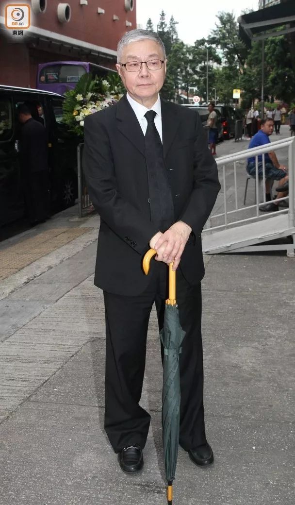 雪妮与老公唐佳,罗兰,丁羽,钱小豪,张頴康,黄智贤,麦长青,元秋,阮兆辉