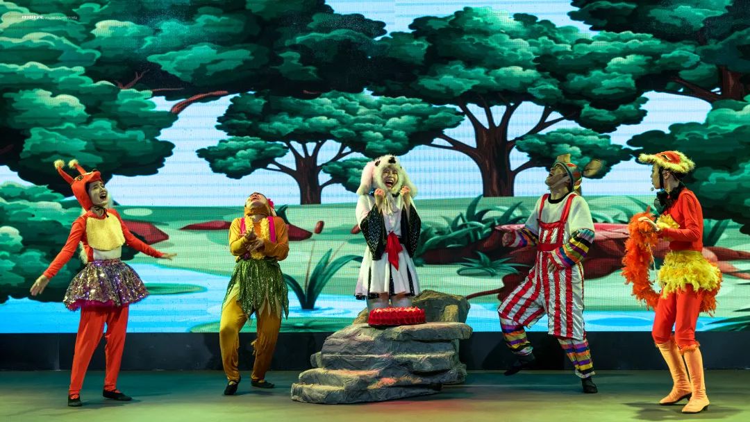 中贝元儿童艺术中心老虎拔牙开演啦