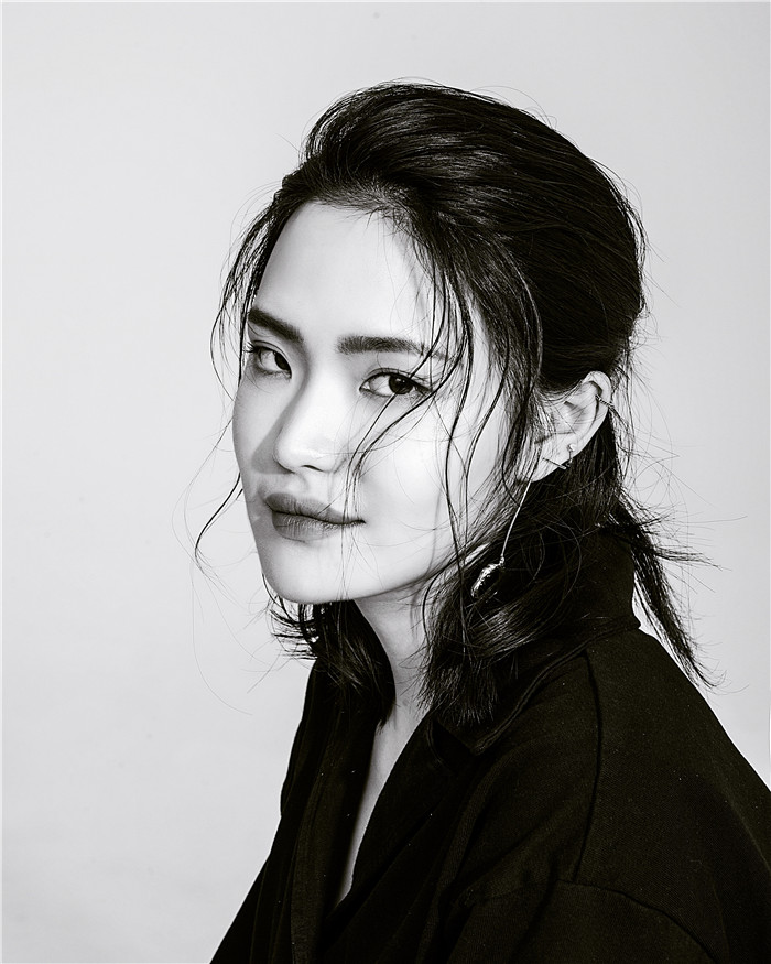 周天羽人生黑白键生活多面体