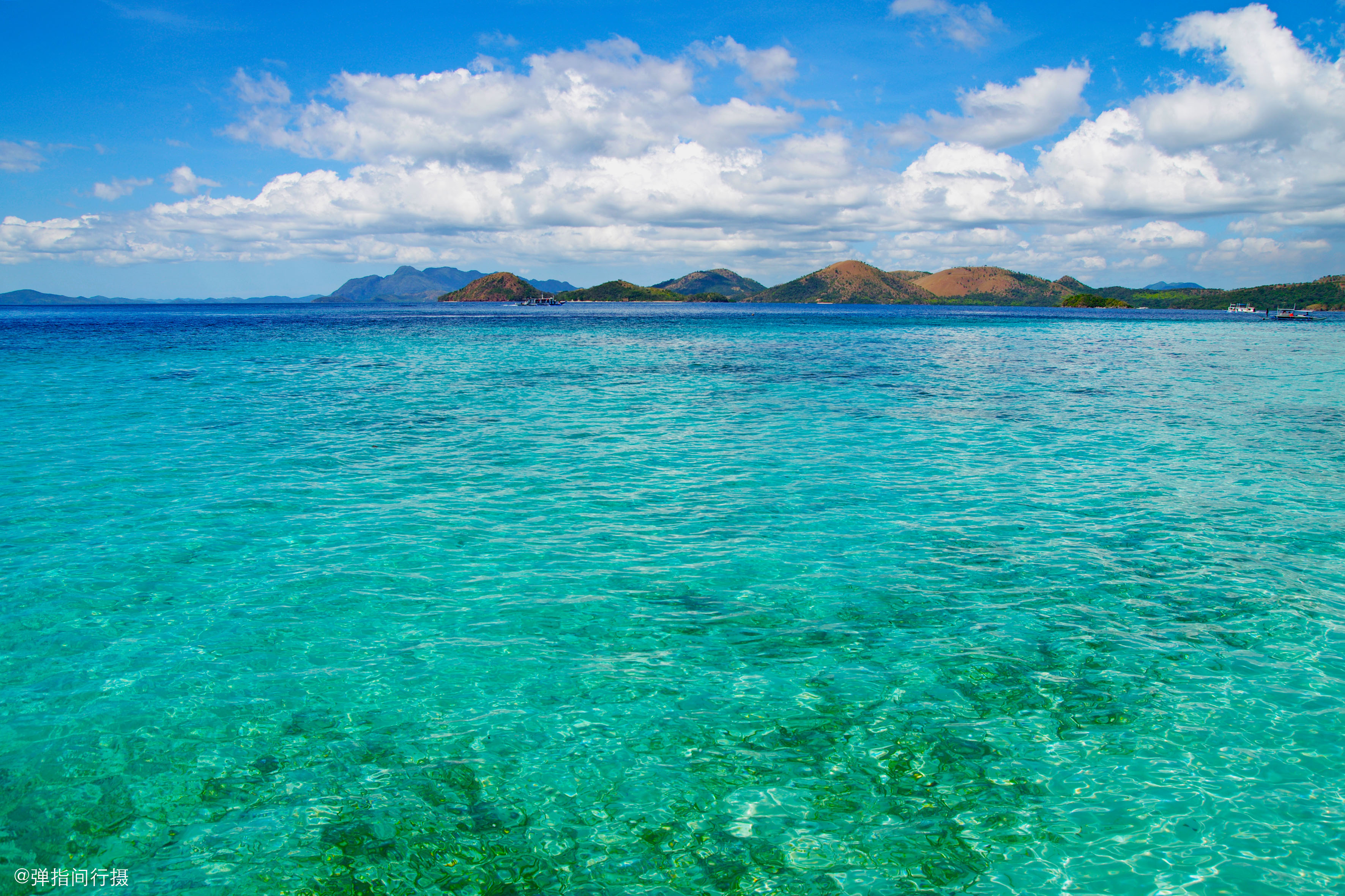 菲律宾最低调海岛,海水美如绿翡翠,有无数二战军艇炸沉于此