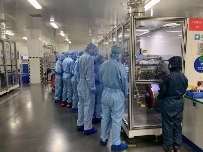 青春无悔锂想起航校园大使走进中航锂电