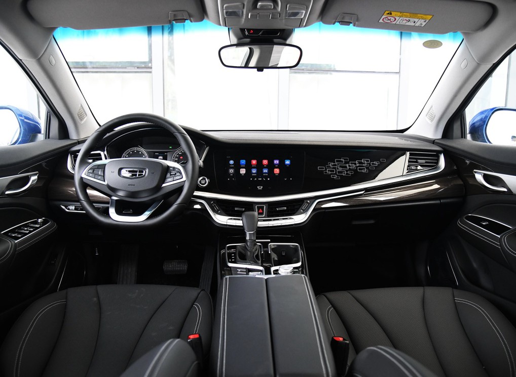 吉利博瑞ge国产品牌中型车销量冠军被誉为最美自主中型车