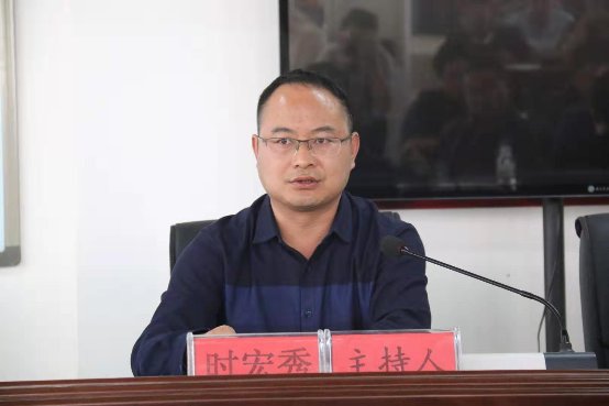 为了贫困户敢立军令状的镇长