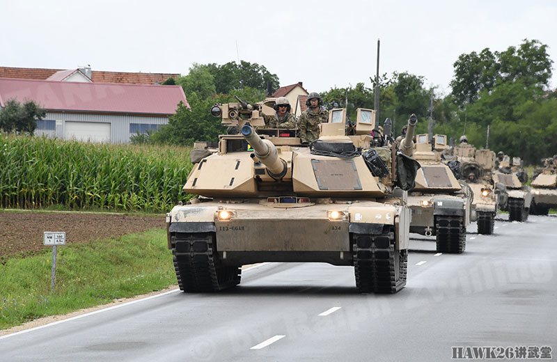 原创美军重装部队在德国机械化行军m2步兵战车关键时刻掉链子