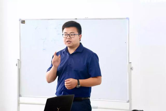 运营总监赵凡杰下午山西区域总监孔令虎,山西分公司市场总监张力军