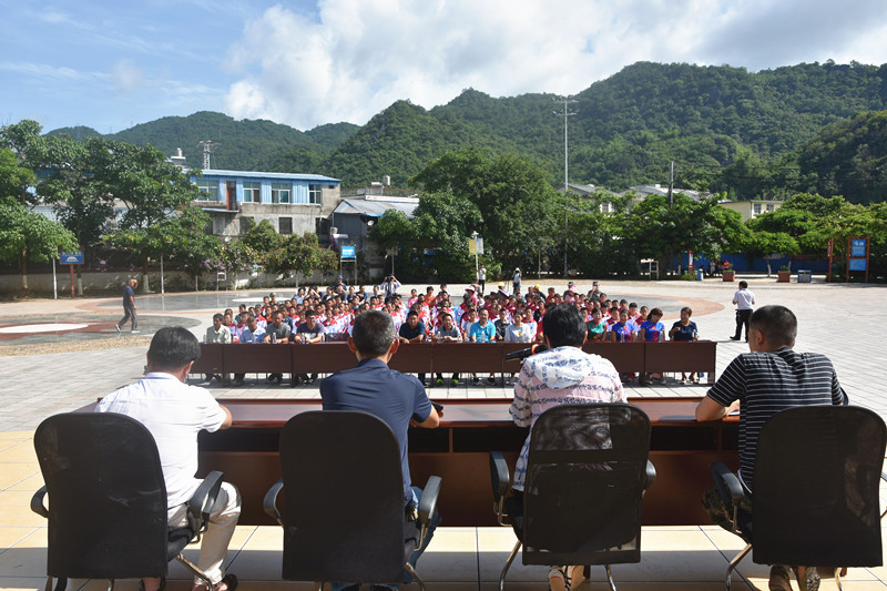 壮丽70年奋斗新时代创文进乡镇活动在思茅区六顺镇拉开帷幕