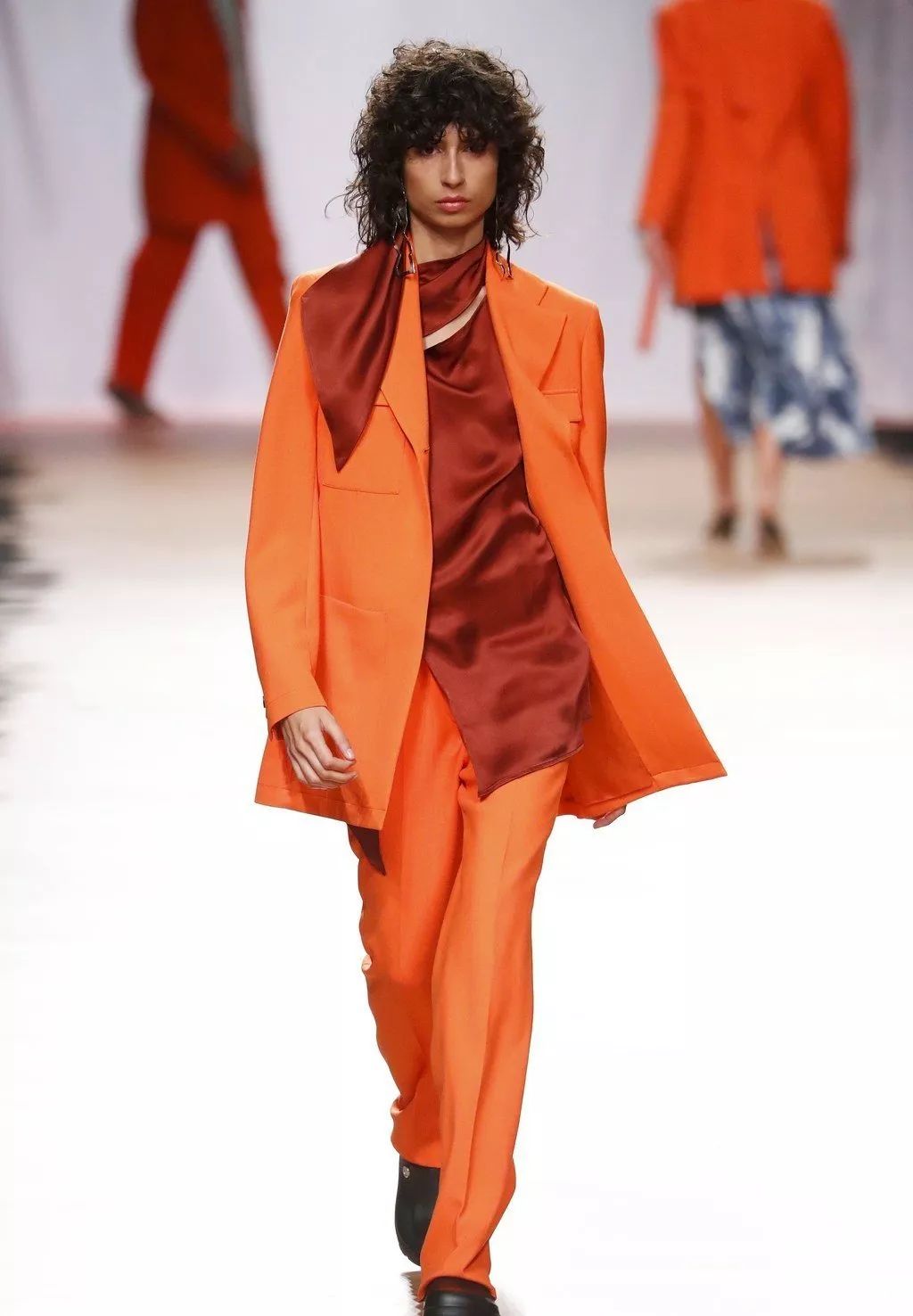 橘色最撩人好看的颜色会说话