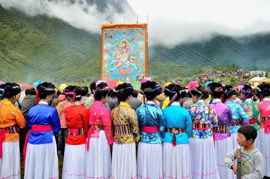 还有5天泸沽湖畔的摩梭人就要为他们的女神欢呼喝彩了