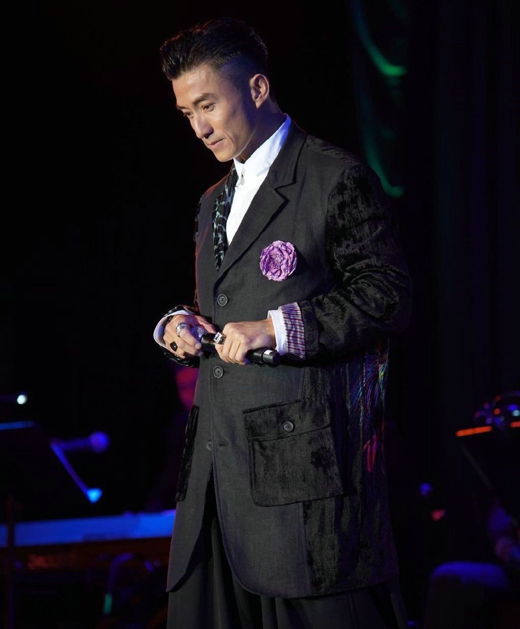 因模仿刘德华被本尊赏识入行进入tvb二十年终被力捧演男一号