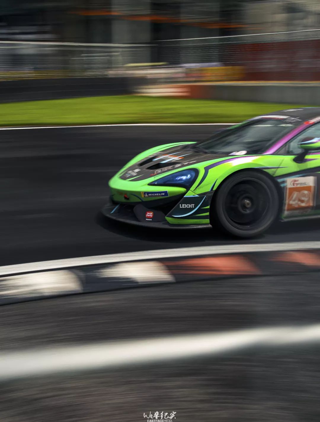 pro racing的吕威/何晓乐车组皆是驾驶amg gt4赛车