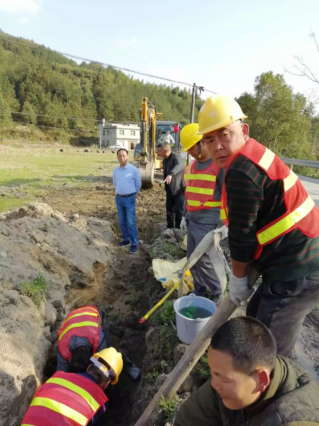 平江十中运动场征地▲卫生院征地肆聚力人居环境整治打造宜居虹桥拆除