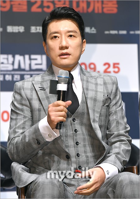 金明民梅根福克斯出席韩国电影长沙里发布会