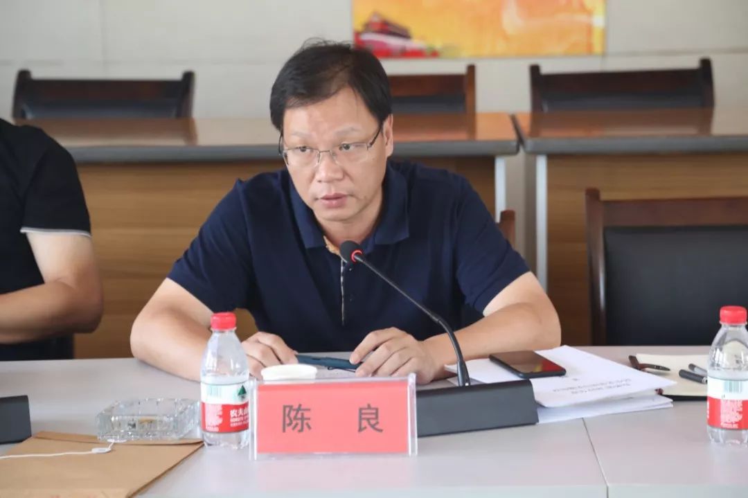 代表在行动院桥镇人大代表开展年中监督活动