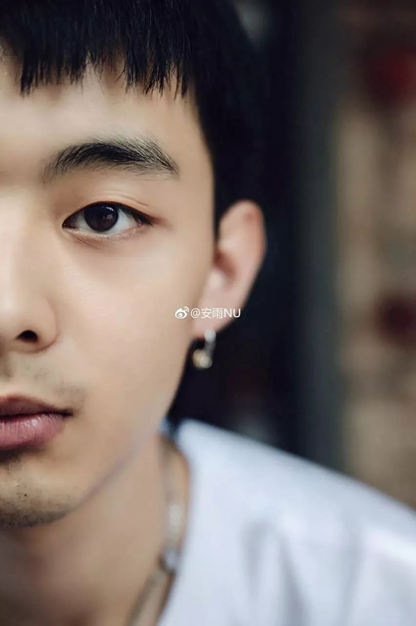 安雨引发抢人大战导师汪峰险失控