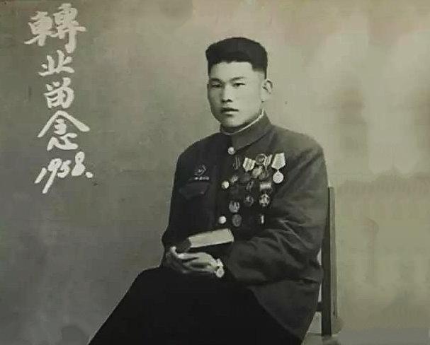 志愿军血拼高丽花郎班长一口气刺死8个韩国兵
