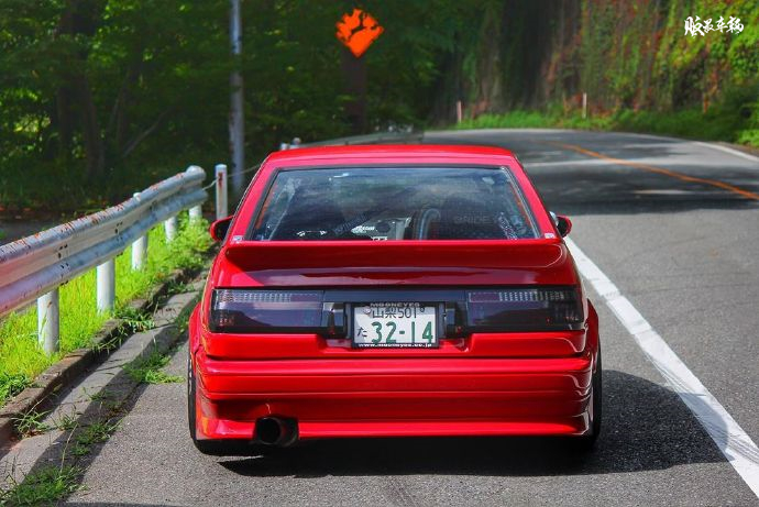 丰田corolla levin ae86