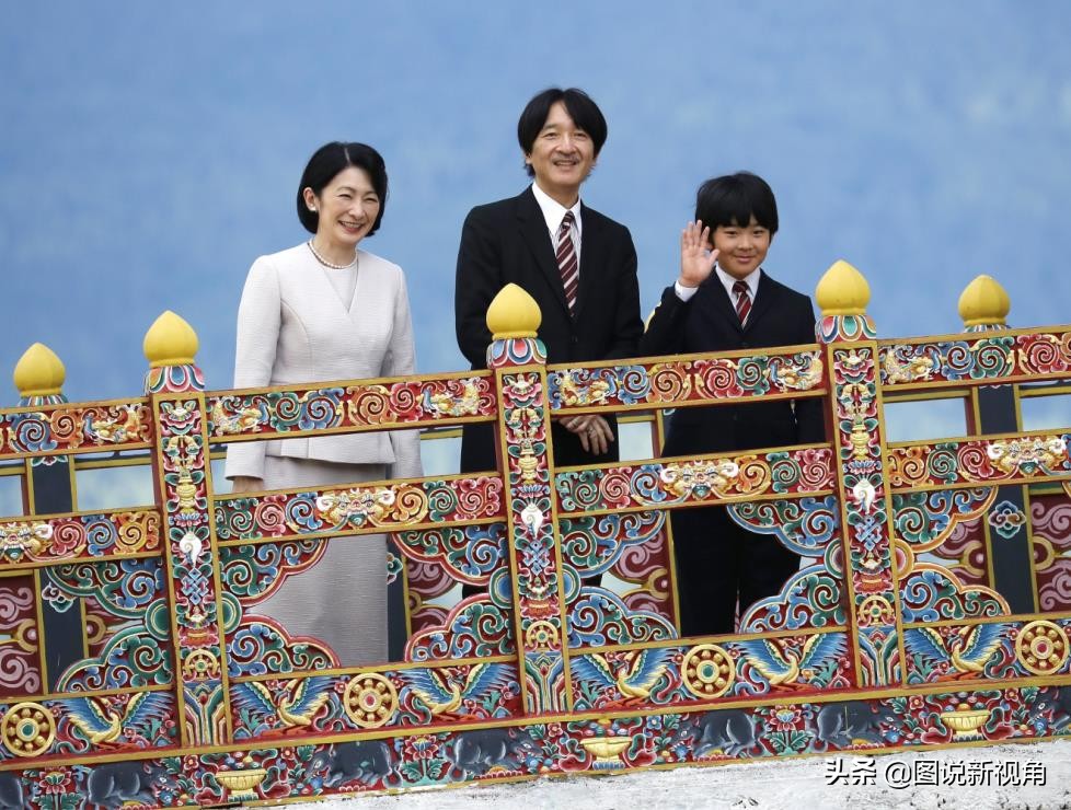 日本悠仁亲王不经意的4个小动作，无一不在说明他在被重点培养-搜狐大视野-搜狐新闻