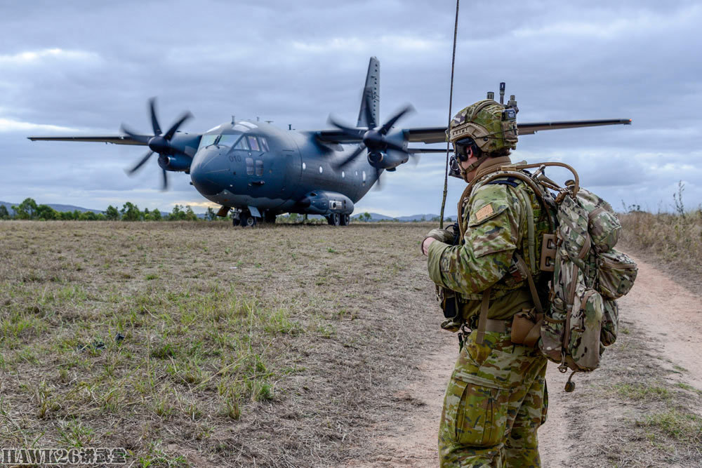 澳大利亚特种部队参加护身佩剑军演美军ah1z空中支援