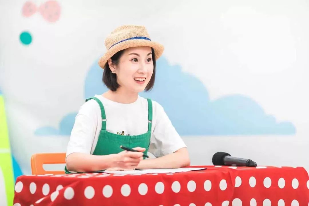 活动报名丨乘着一束光和爱因斯坦一起奇思异想