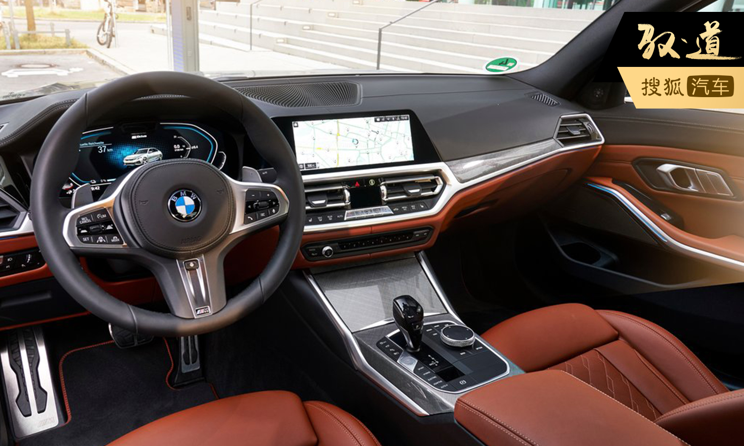 内饰部分延续了品牌理念,熟悉宝马的人一眼就能看出是宝马的风格,但