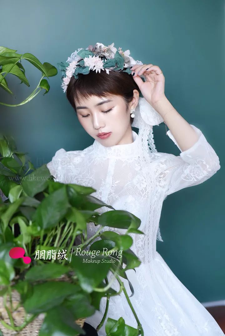 超短发新娘造型短发新娘也可以妩媚可爱