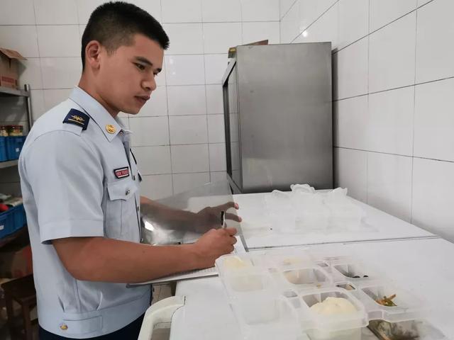 这些后勤人帅了