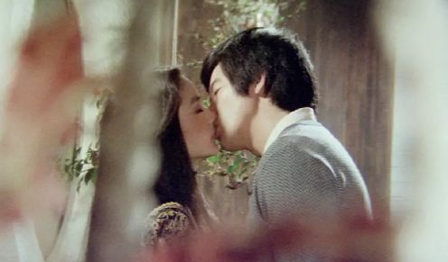 这位琼瑶电影歌曲女王如果还活着,今天66岁了