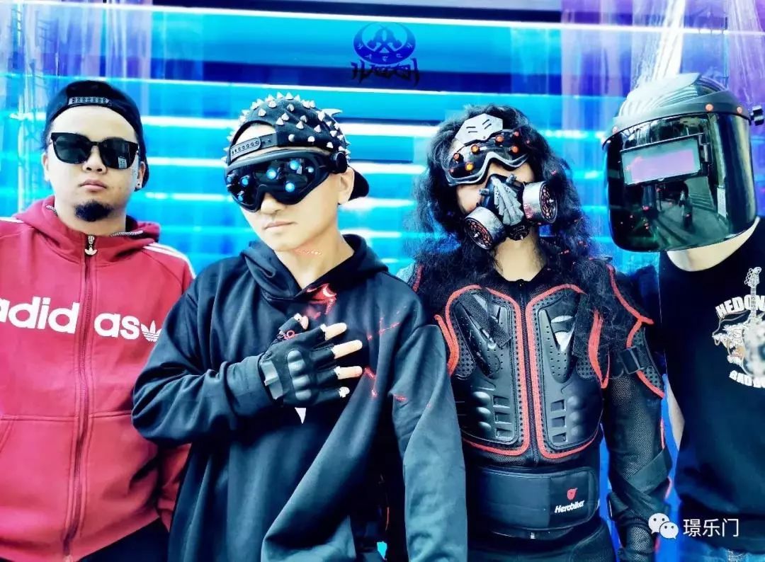 0823石头虽然坚硬可蛋才是生命孵化乐队