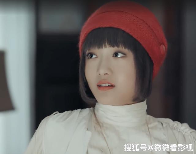 烈火军校中抢了女主风采嚣张自恋大明星曲曼婷你爱了吗