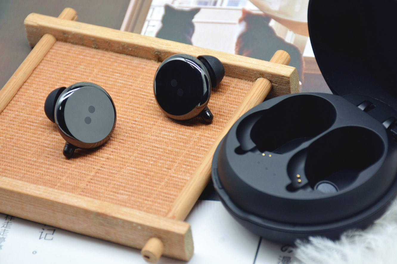 闪耀黑科技的镜面宝石buttonsair耀镜真无线耳机评测