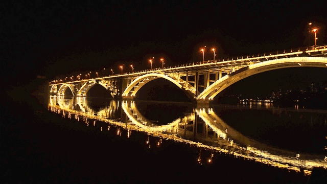 呼~这么热,何不开启夜游模式?