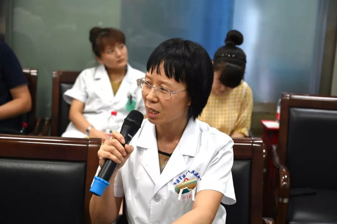 心内科副主任石小燕对2019年1月—2019年8月胸痛中心运行情况进行汇报