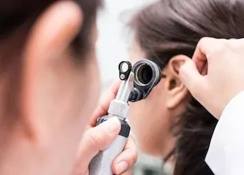 生活小常识耳屎到底要不要掏多久掏一次才合适