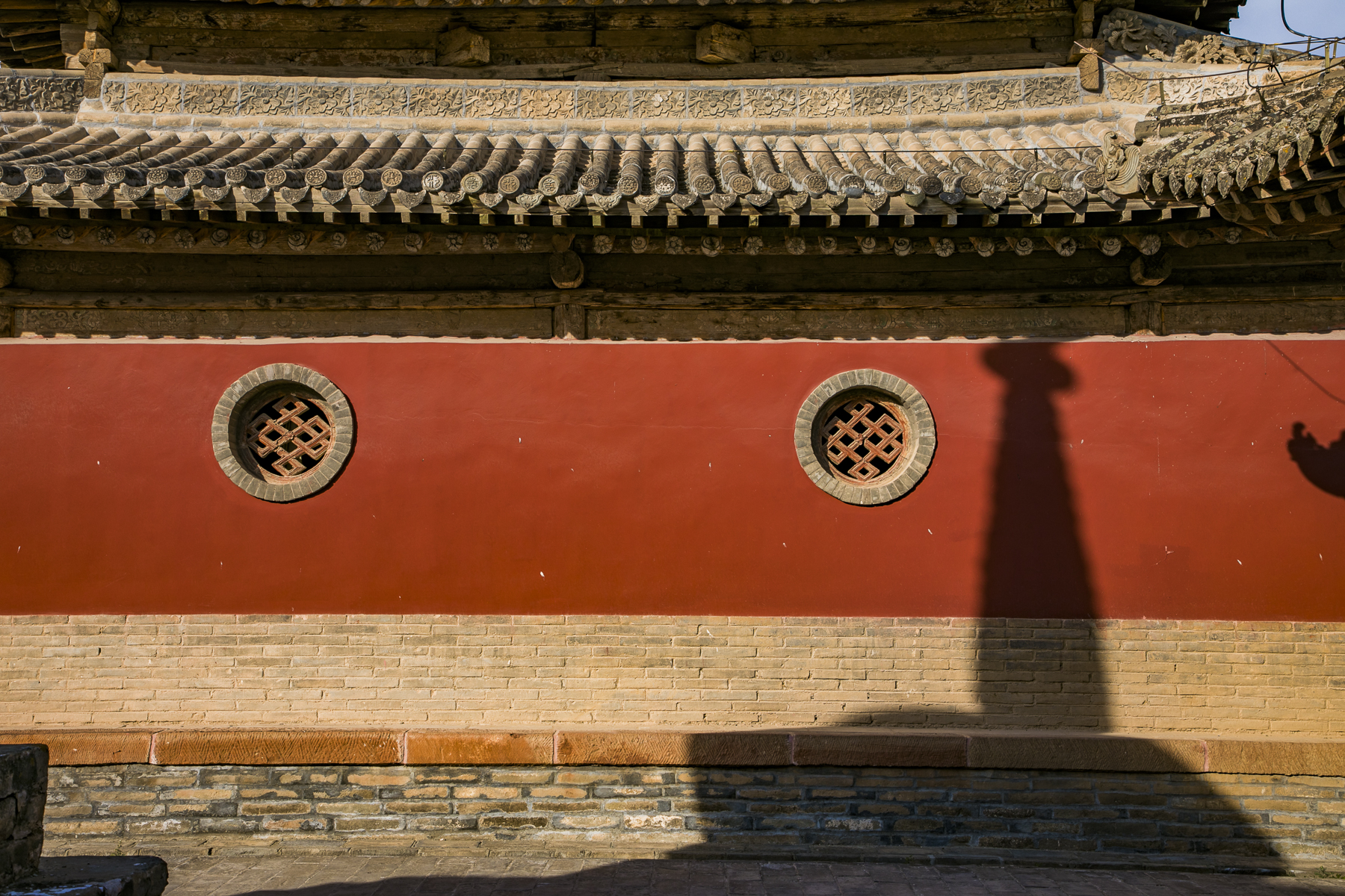 青海有座明朝皇家寺院，朱元璋赐匾额、建文帝在此出家，堪比故宫