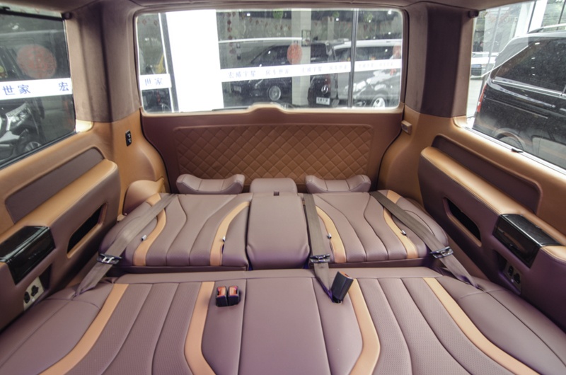 外观面包车,内饰却是百万级别!进口大众t6低调逆袭高端mpv!